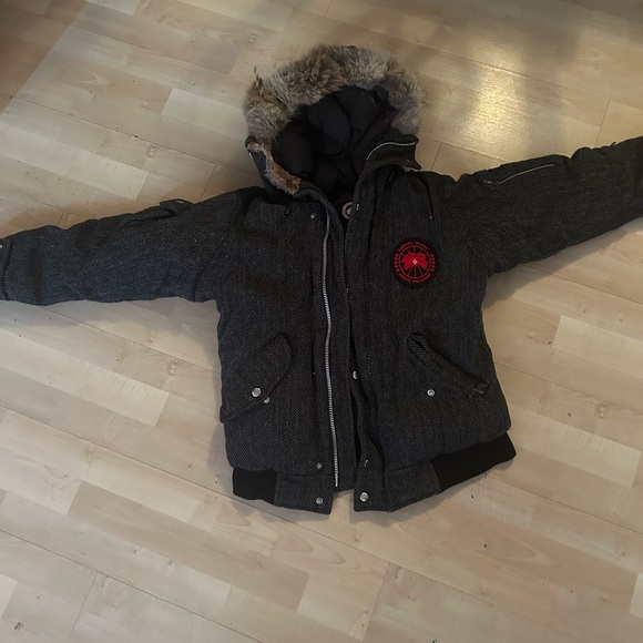 Canada goose coat - Picture 1 of 5